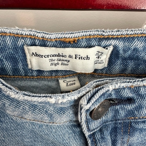 Abercrombie Curve Love High Rise Skinny Jean - Picture 3 of 5